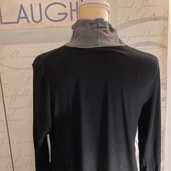 Women’s Top/Dress SZ L w Long sleeves and Turtleneck - Picture 3 of 3